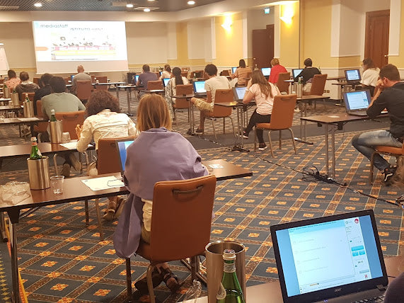 ICDL: Guida alla Certificazione Internazionale delle Competenze Digitali per l'Alfabetizzazione Digitale